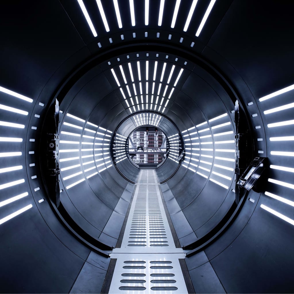 Komar Fotobehang Star Wars Tunnel 368x254 cm zwart