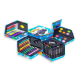 Caixa com artigos de papelaria contendo 52 peas, para crianas | C