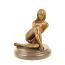 Bronzen Sculptuur Met Zittend Vrouwelijk Naakt huismerk kopen in de aanbieding