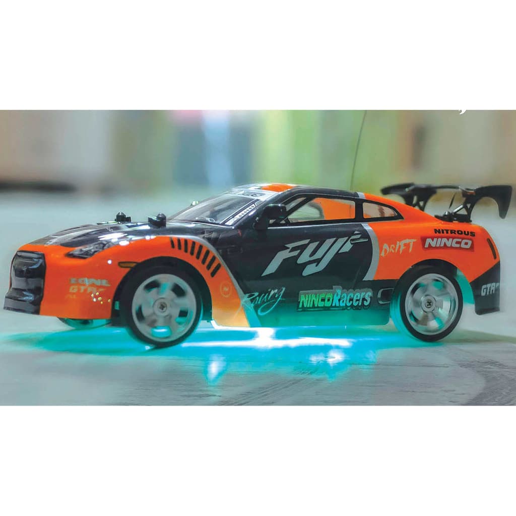 

Ninco Driftauto radiografisch bestuurbaar Fuji 1:18