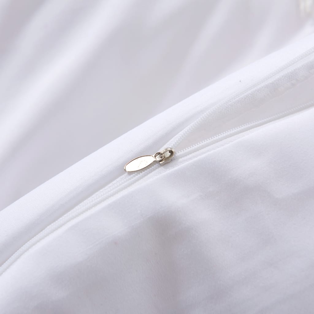 Fehér ágyneműhuzat-garnitúra 200 x 220 / 60 x 70 cm 