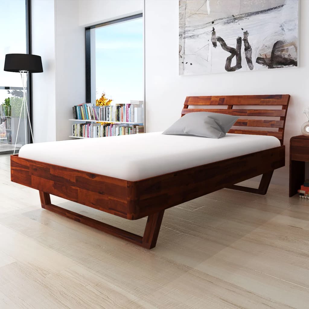 Sängynrunko ja 2 yöpöytää kiinteä akaasiapuu 140×200 cm