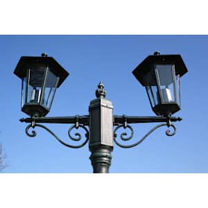 Zahradní lampa vysoká 2 ramena 215 cm tmavě zelená/černá hliník - obrázek 7