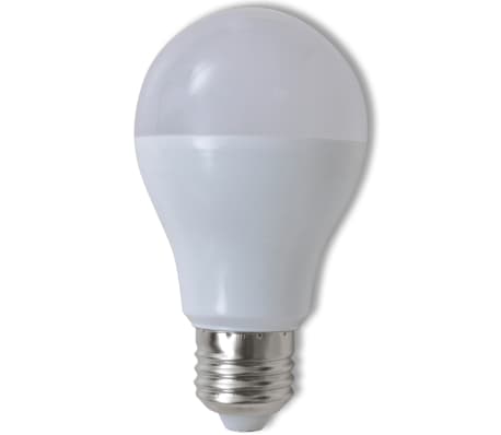 Varm hvid LED pære 6 stk 7 W E27