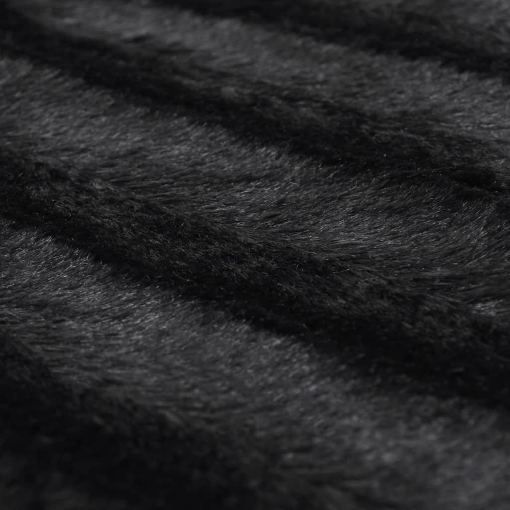 Čierna deka z umelej kožušiny 150 x 200 cm