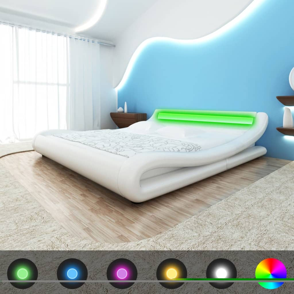 

vidaXL Bed met matras LED kunstleer wit 140x200 cm