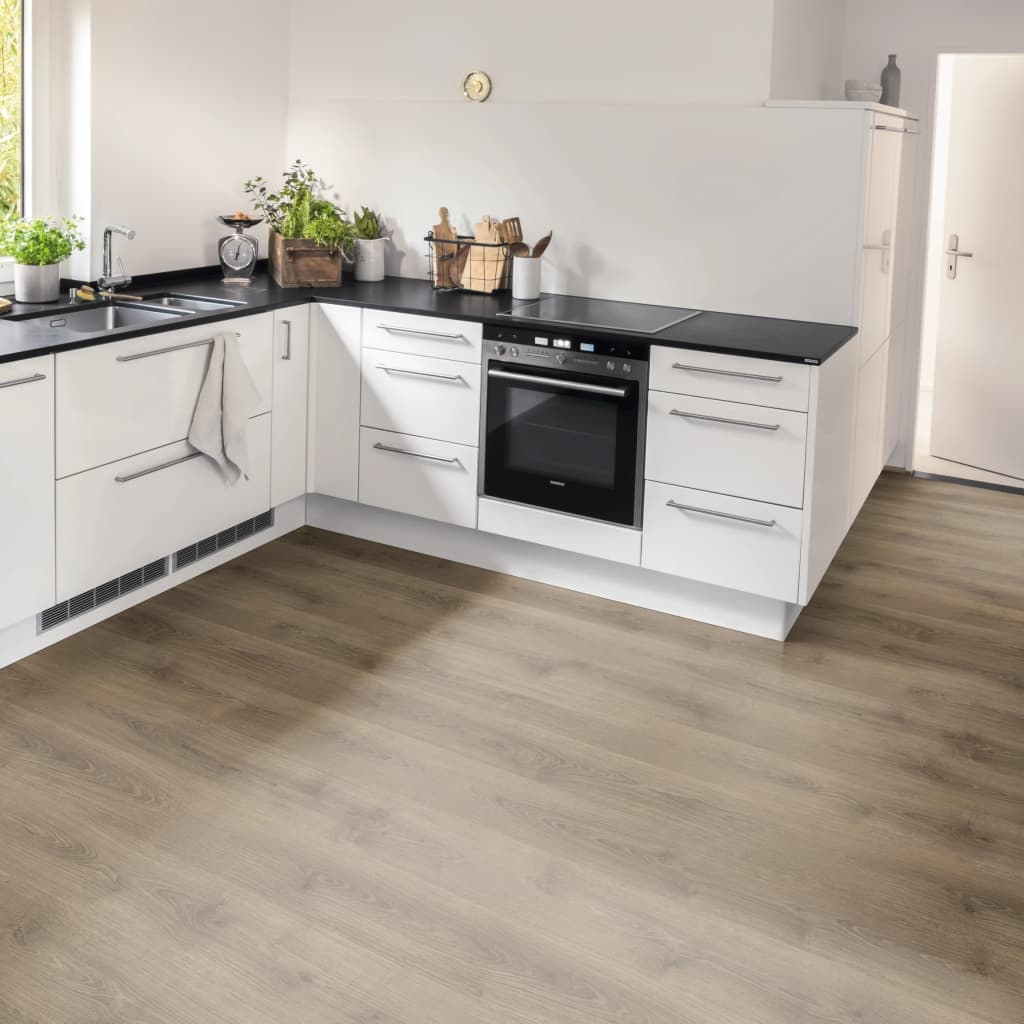 Egger Laminate Flooring Planks 62 m² 7 mm Grey Brook Oak For Sale in Uk