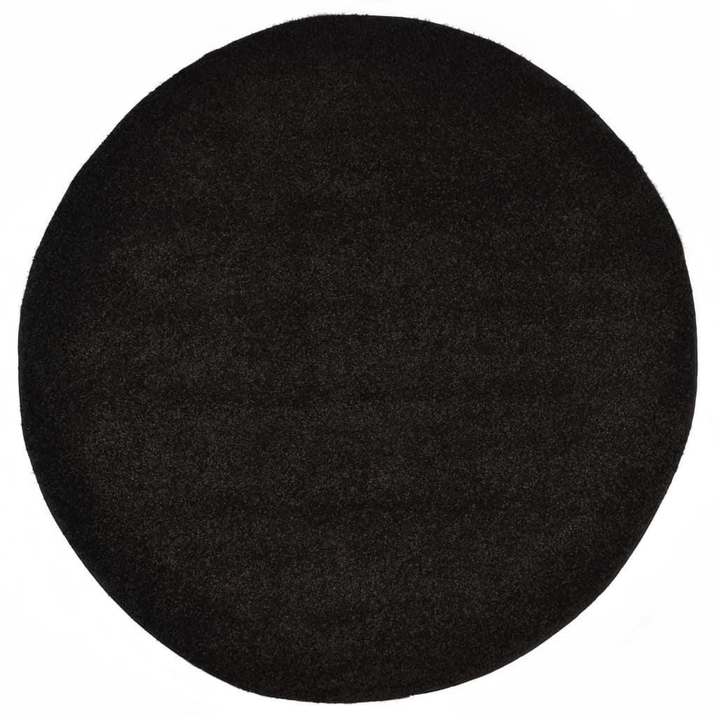 Farbe: Schwarz Material: 100% PolypropylenForm: RundDurchmesser: 160 cmGewicht: 1600 g/m²Florhöhe: 30 mmPflegeleicht