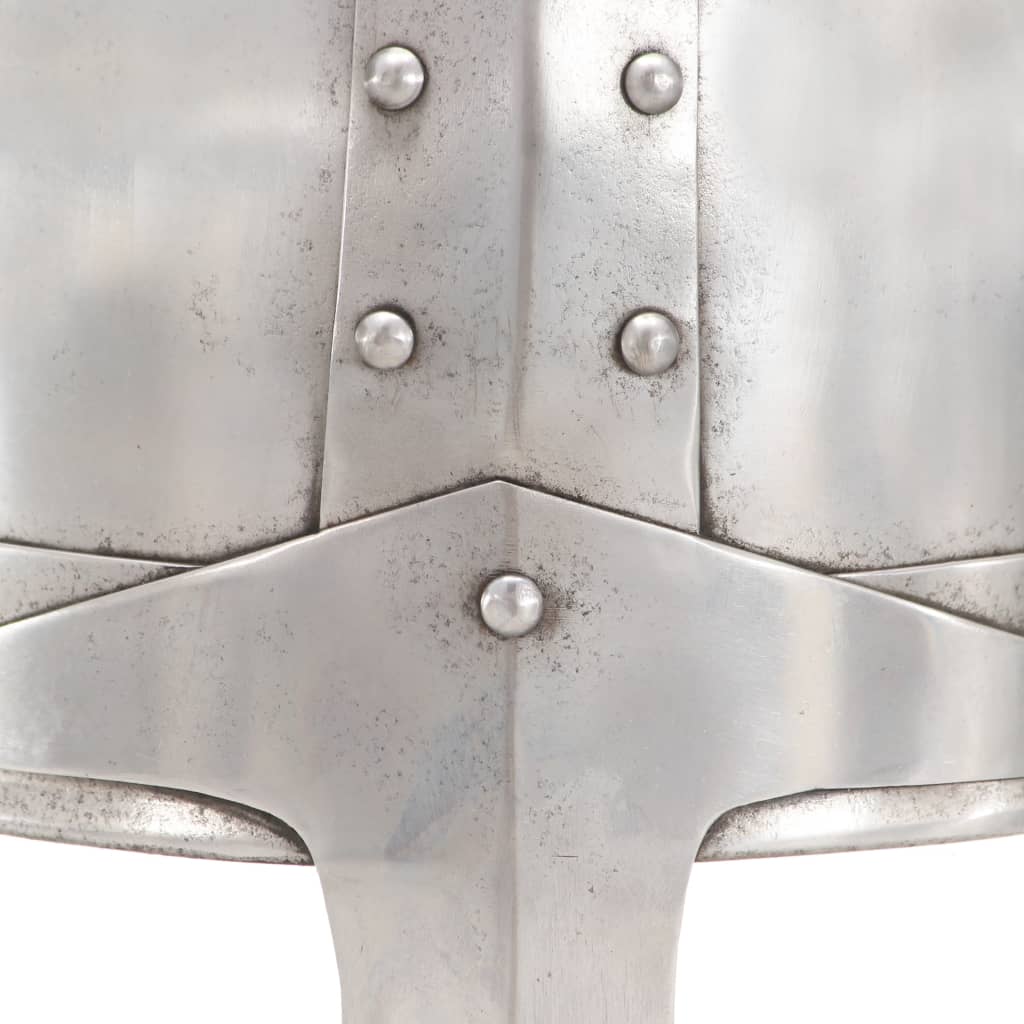 Ezüstszínű antik középkori lovagi acélsisak LARP másolat 