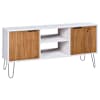 White_and_light_wood