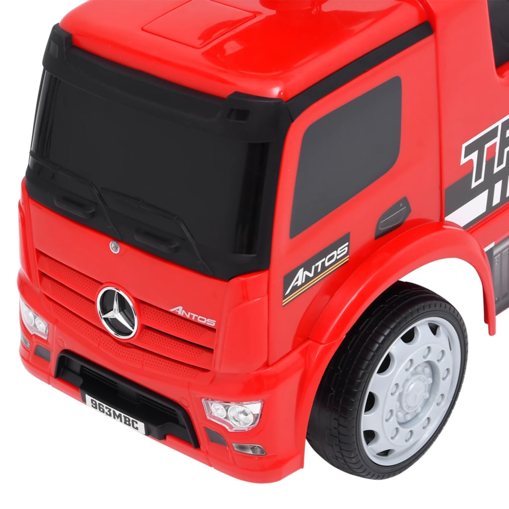 Piros Mercedes-Benz kamion pedálos autó 