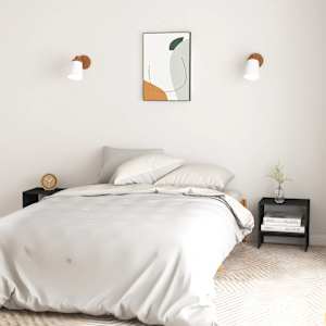 vidaXL Nattbord svart 40x30,5x40 cm heltre furu