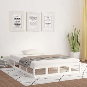 Posteljni okvir bel 200x200 cm trden les