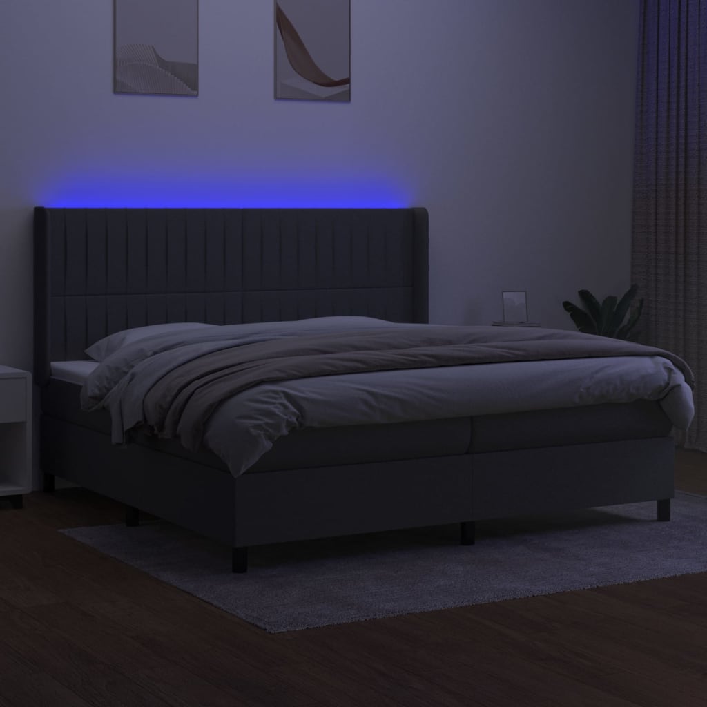 Box spring postel s matrací a LED tmavě šedá 200x200 cm textil