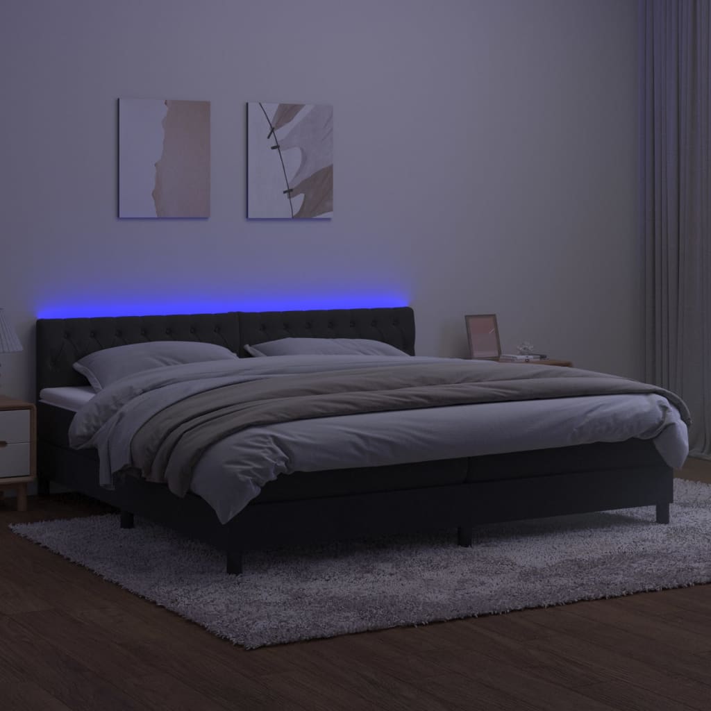 Box spring postelja z vzmetnico LED črna 200x200 cm žamet