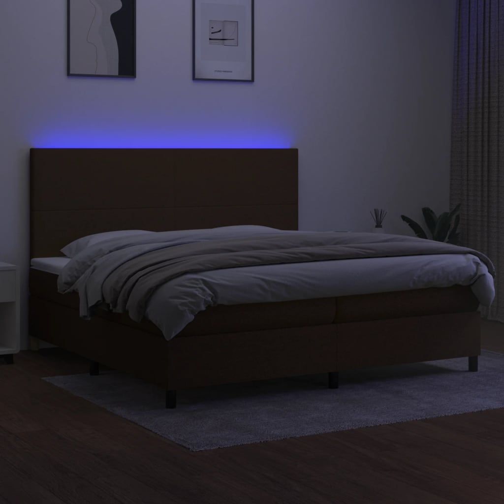 Box spring postelja z vzmetnico LED temno rjava 200x200cm blago