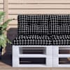Black_check_pattern