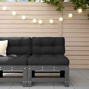 Sredinski kavč z blazinami siv trden borov les