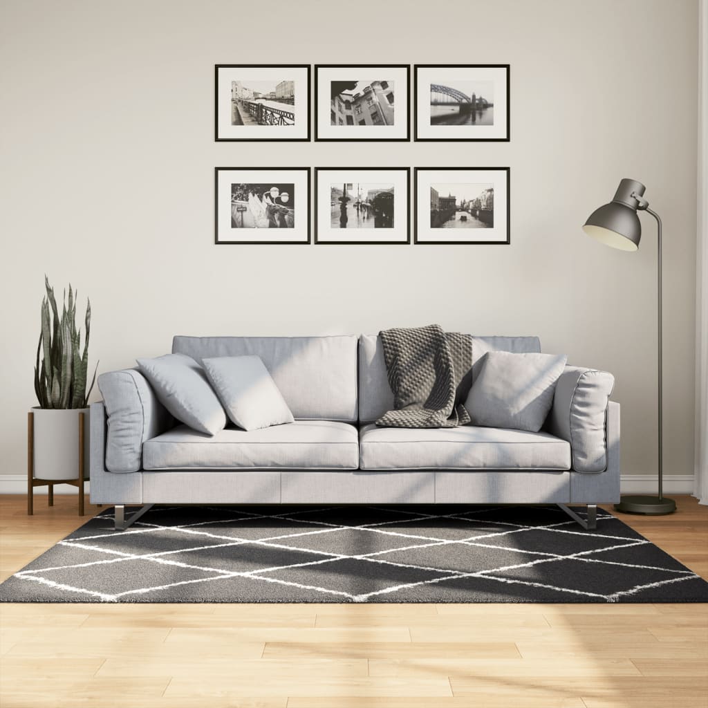 vidaXL shaggy gulvtæppe 120x170 cm høj luv sort og cremefarvet