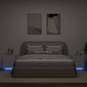 Noční stolky s LED osvětlením 2 ks bílé kompozitní dřevo - obrázek 1