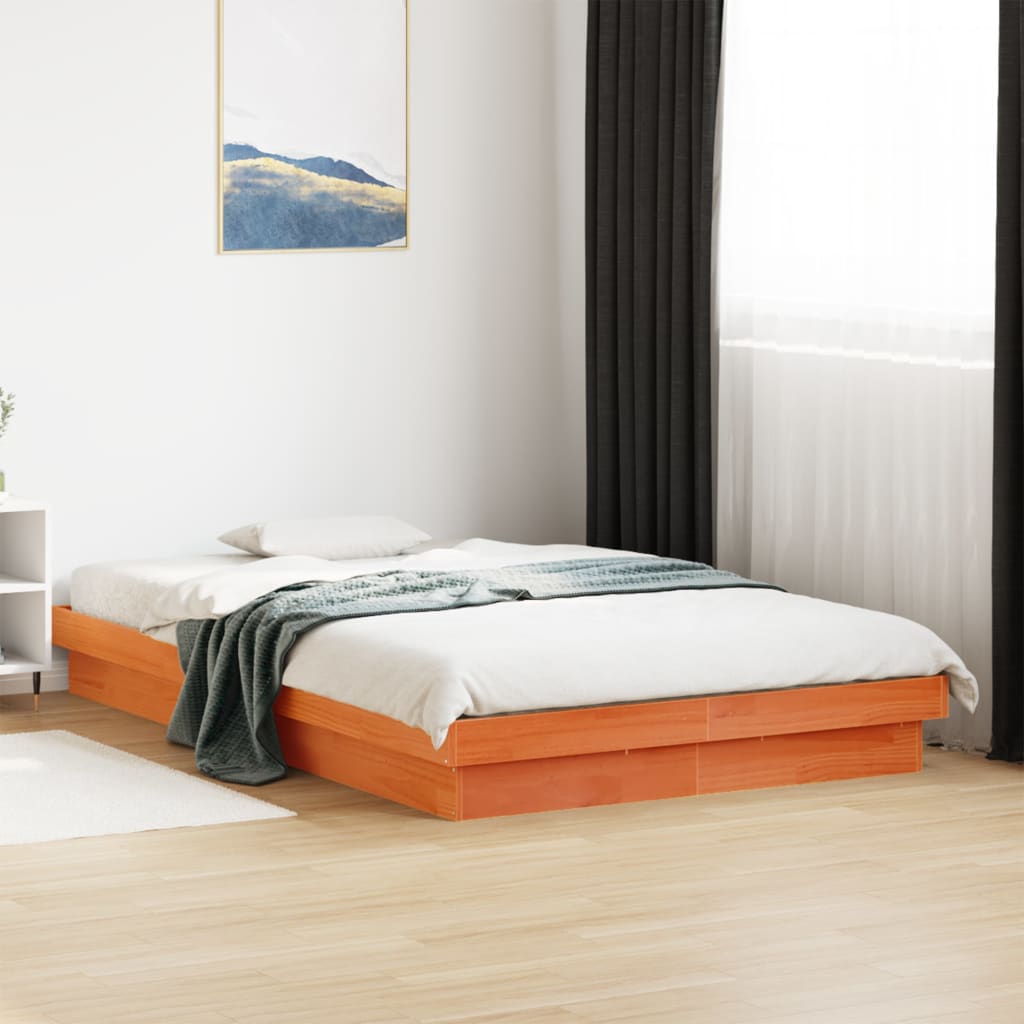 vidaXL Bedframe met LED massief grenenhout wasbruin 140x190 cm afbeelding