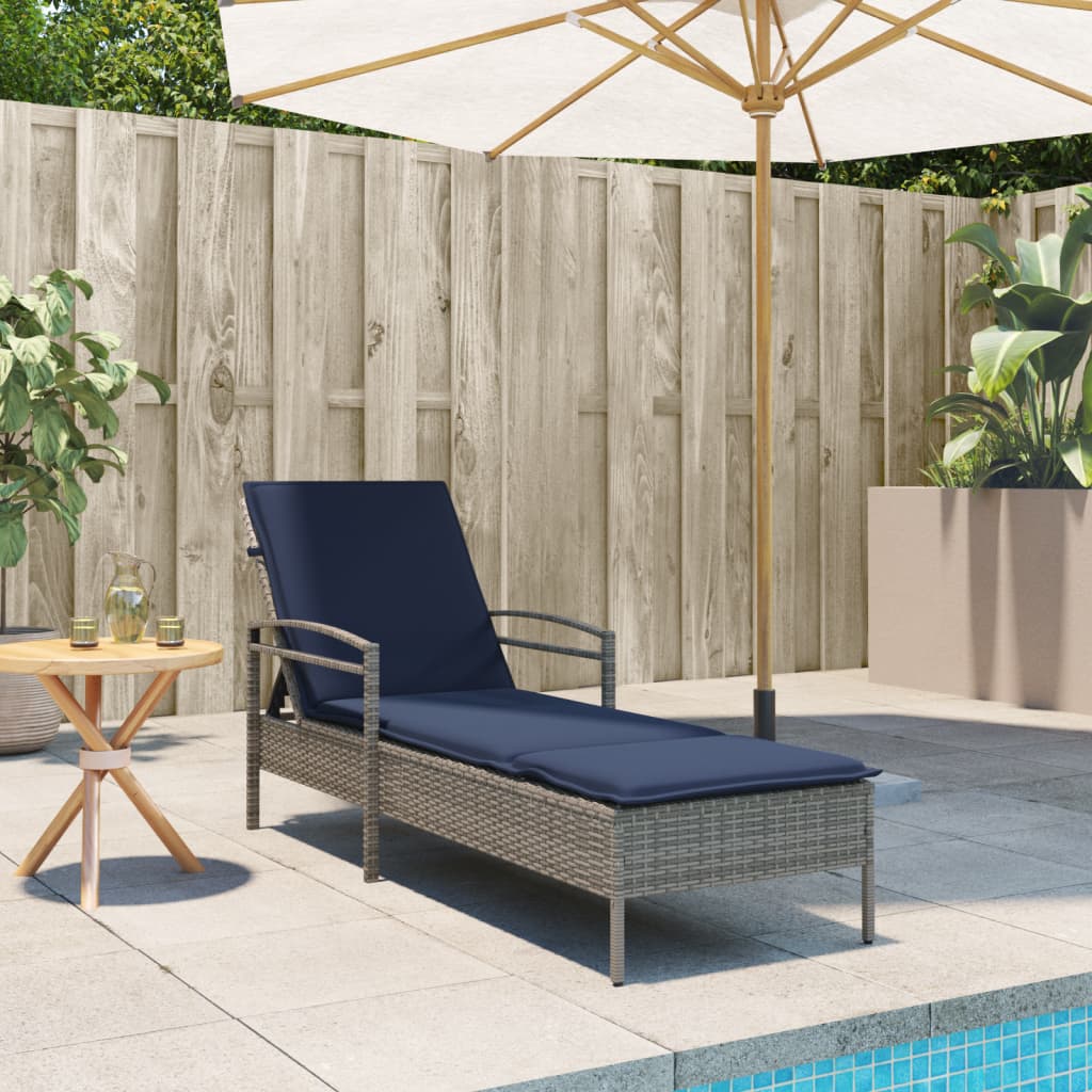 vidaXL Ligbed met kussen grijs 63x200x81 cm poly rattan (alleen VS)