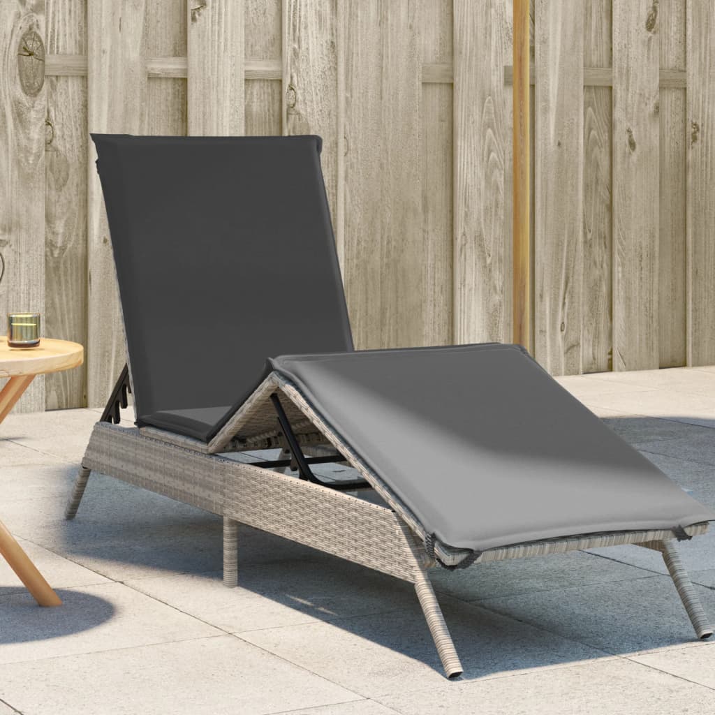 vidaXL Sonnenliege mit Auflage Hellgrau Poly Rattan