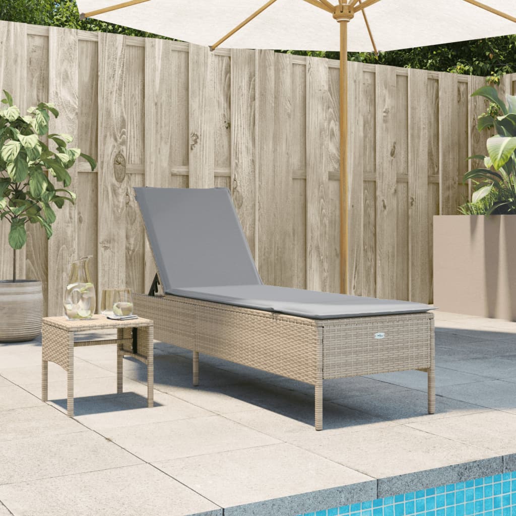 vidaXL Sonnenliege mit Tisch und Auflage Beige Poly Rattan