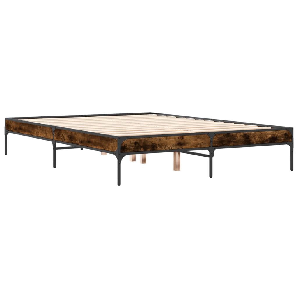 vidaXL Bedframe bewerkt hout metaal gerookt eikenkleurig 140x190 cm afbeelding