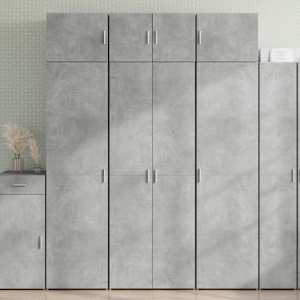Úložná skříňka betonově šedá 70x42,5x225 cm kompozitní dřevo - obrázek 1