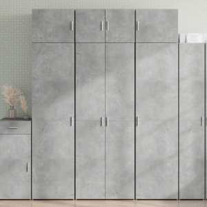 Omara za shranjevanje betonsko siva 70x42,5x225 cm inž. les