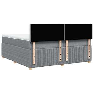Box spring postel s matrací světle šedá 200 x 200 cm textil - obrázek 6
