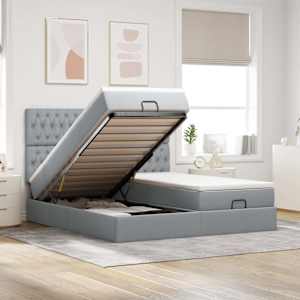 Otomanski posteljni okvir z vzmetnicami siv 200x200 cm blago