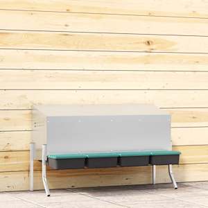 Gnezdišče za piščance s 4 predelki in nogami iz pocinkanega jekla