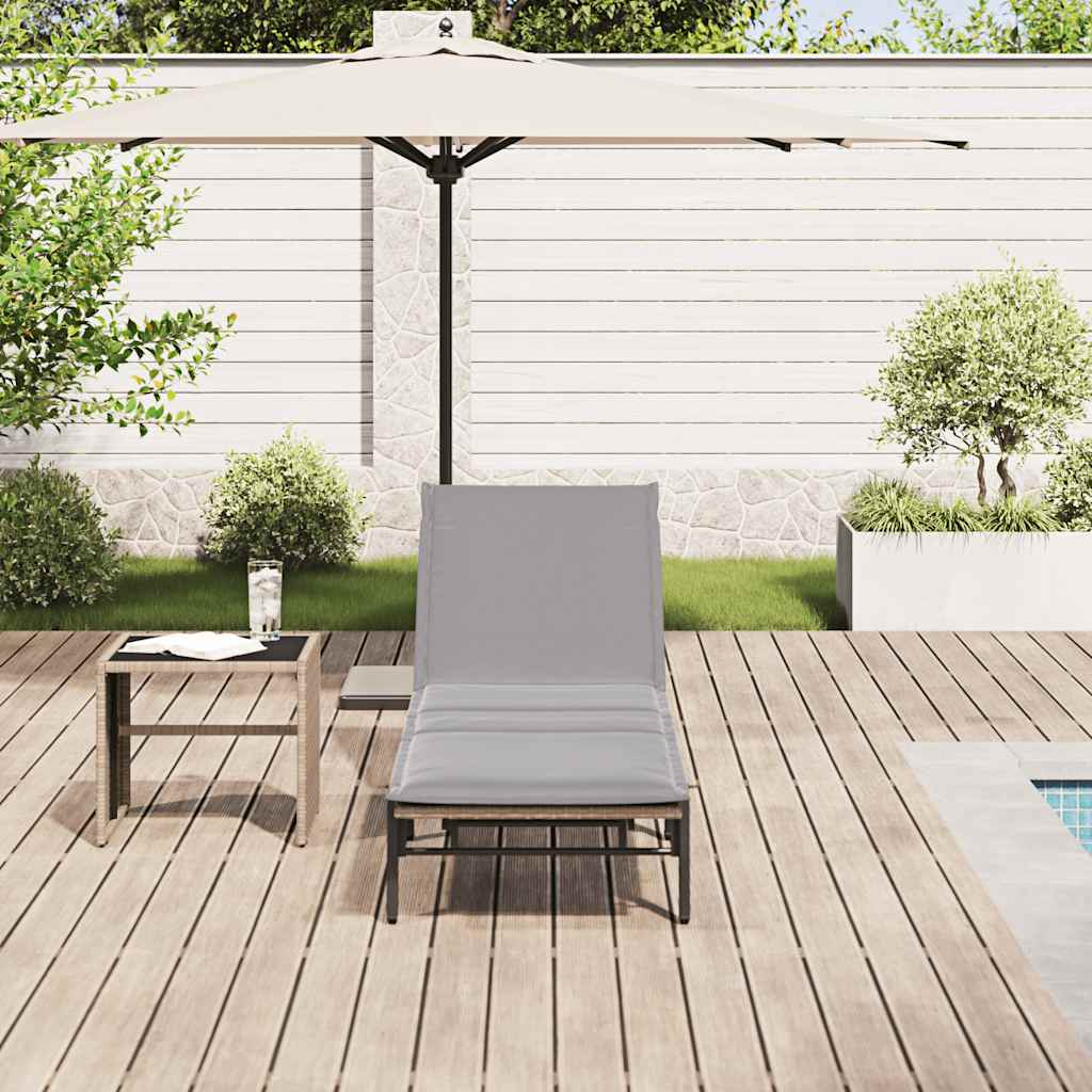 vidaXL Ligstoel met kussen beige polyrotan