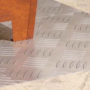 Stopnice Kvadrat 4 pcs srebrna 40 x 40 cm Aluminij