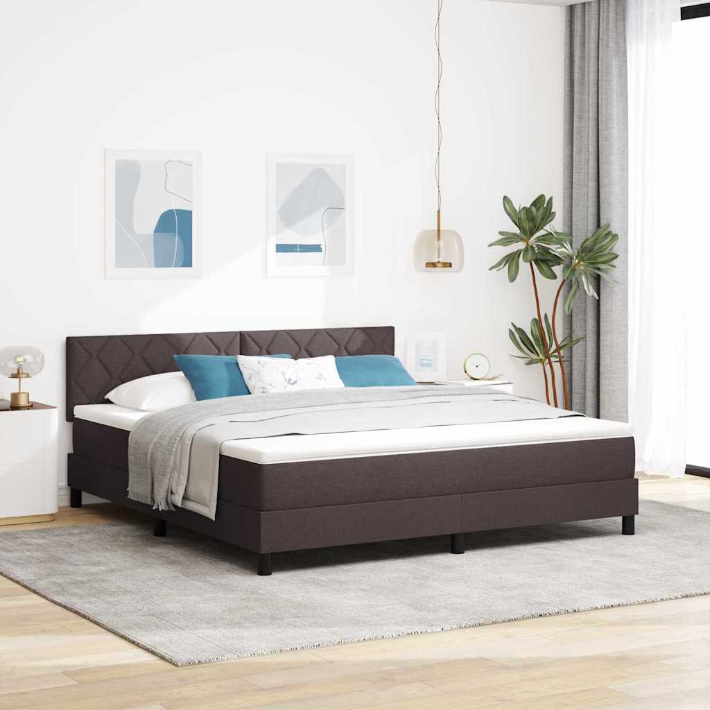 Kastivoodi madratsi ja LED tumepruuni 180x200 cm kangaga