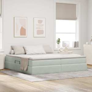 Postelja z dodatnim prostorom za shranjevanje in vzmetnico