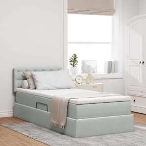 Postelja z dodatnim prostorom za shranjevanje in LED osvetlitvijo