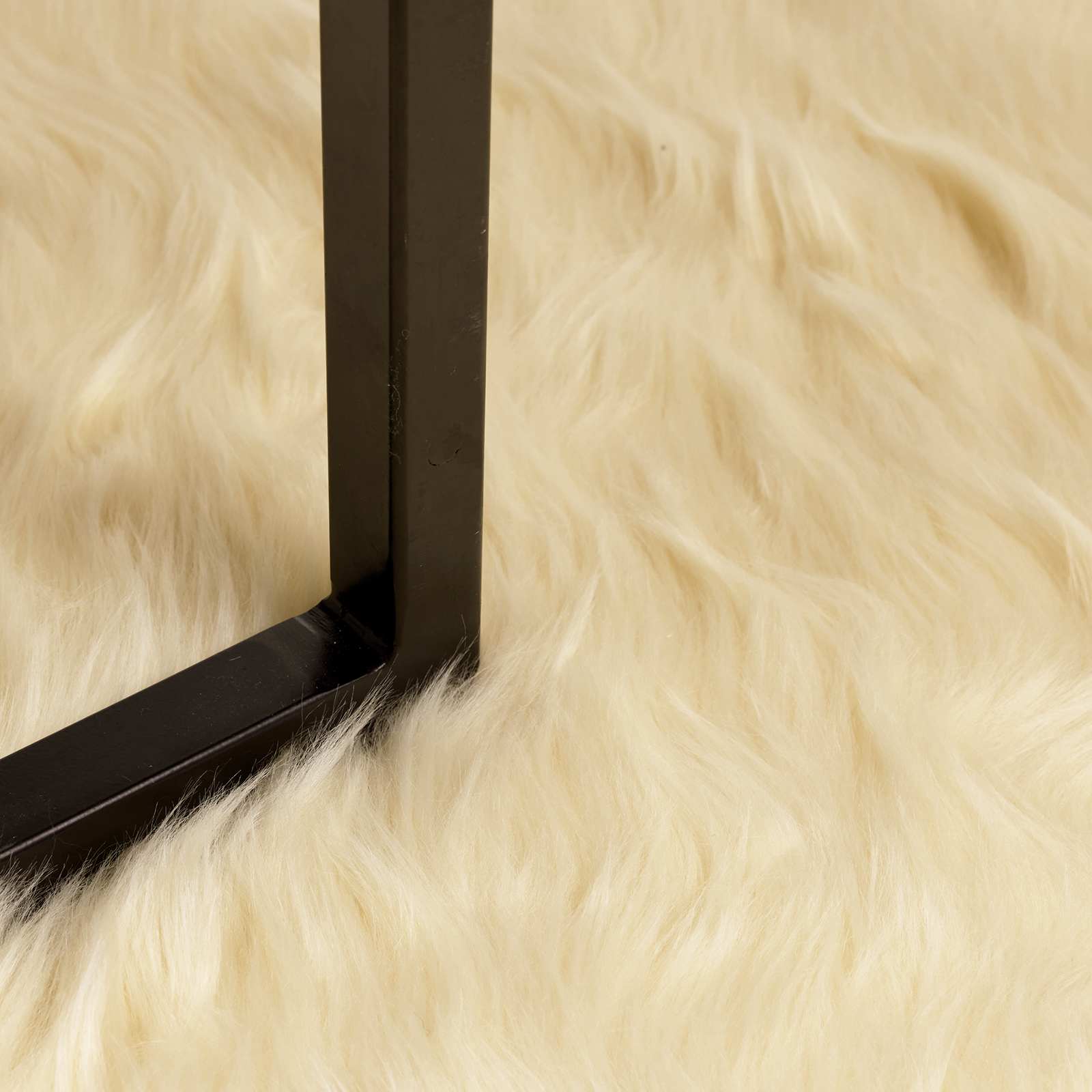 Faux Lambanaha Vaip Tafalla cream 80 x 150 cm Polüester 5 Kõik vajalik sinu aeda ja koju! Faux Lambanaha Vaip Tafalla cream 80 x 150 cm Polüester - Image 5