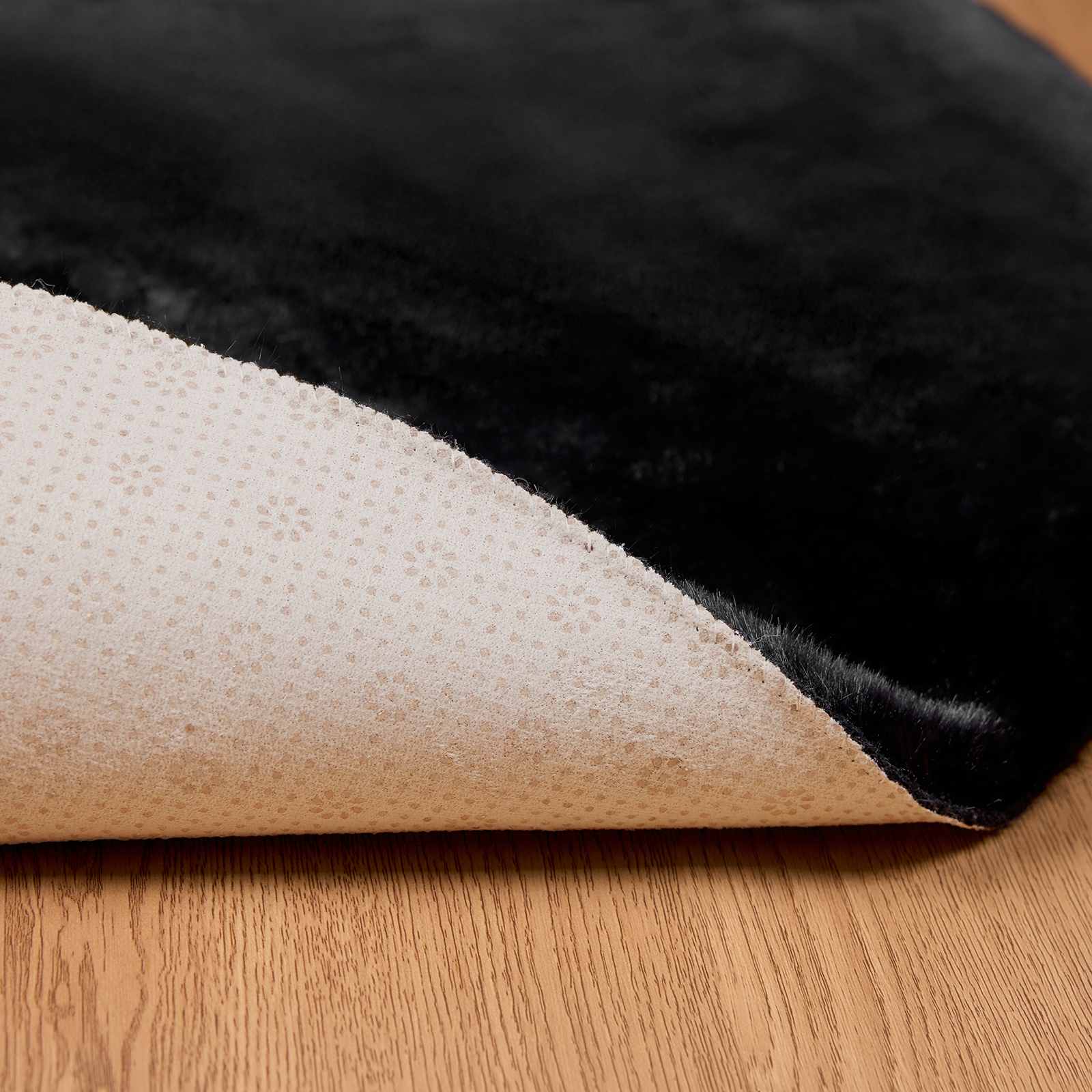 Kunstlik Küüliku Karv Mat Olite Must Ø 160 cm Polüester 8 Kõik vajalik sinu aeda ja koju! Kunstlik Küüliku Karv Mat Olite Must Ø 160 cm Polüester - Image 8