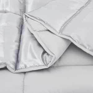 Celoroční přikrývka Stříbrná 220 x 200 cm Satén a mikrovlákno - obrázek 5